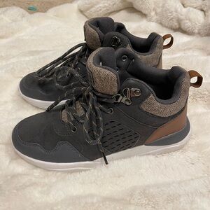 Boys Kids Perry Ellis Gray and Brown High-Top Sneakers Casual Size 6